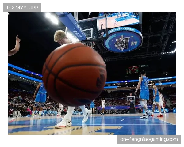 下赛季CBA或将启用新型复合材料篮球,已进入球员测试阶段